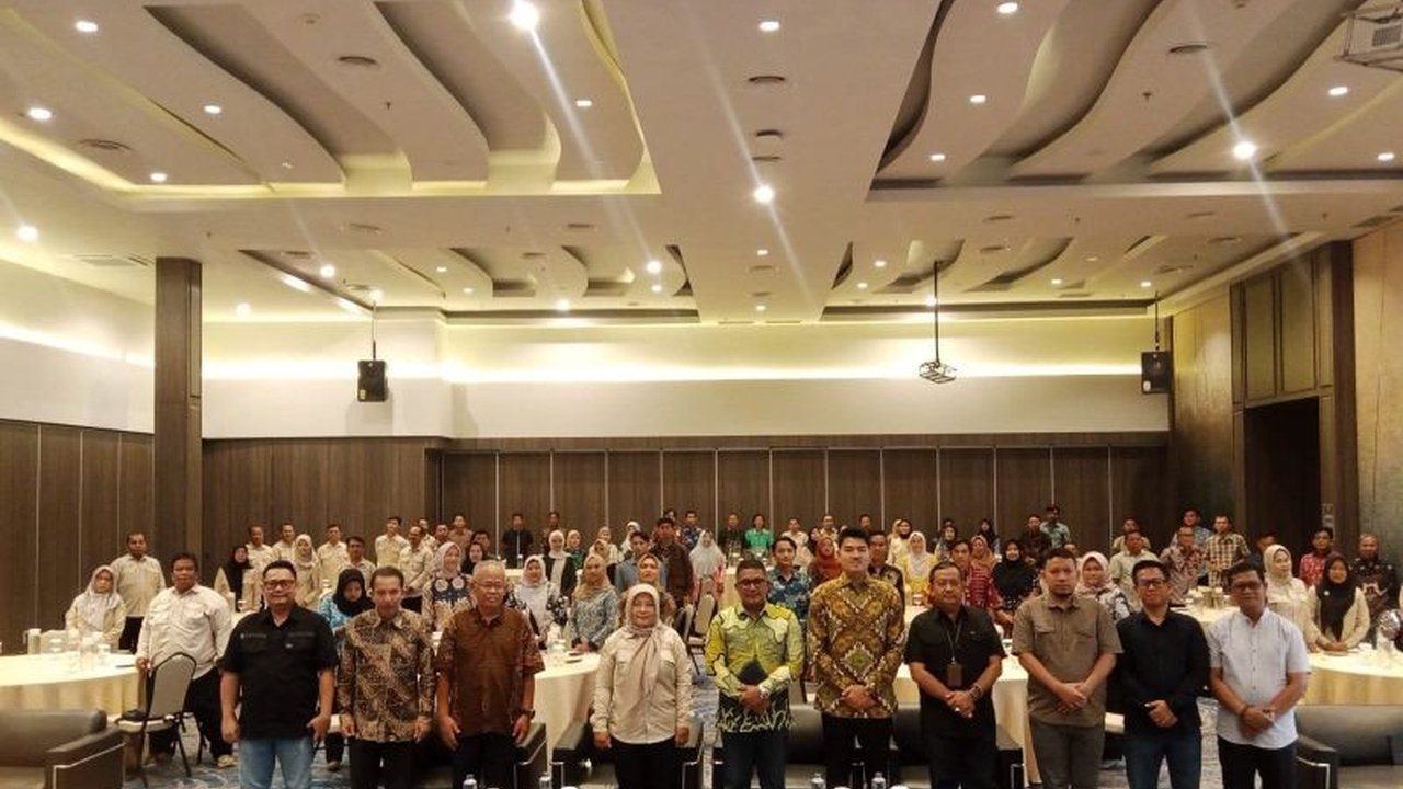 Pemkab Belitung serius mendata warga pendatang nonpermanen guna memastikan akurasi data kependudukan. Langkah ini krusial sebagai pondasi perencanaan pembangunan daerah.