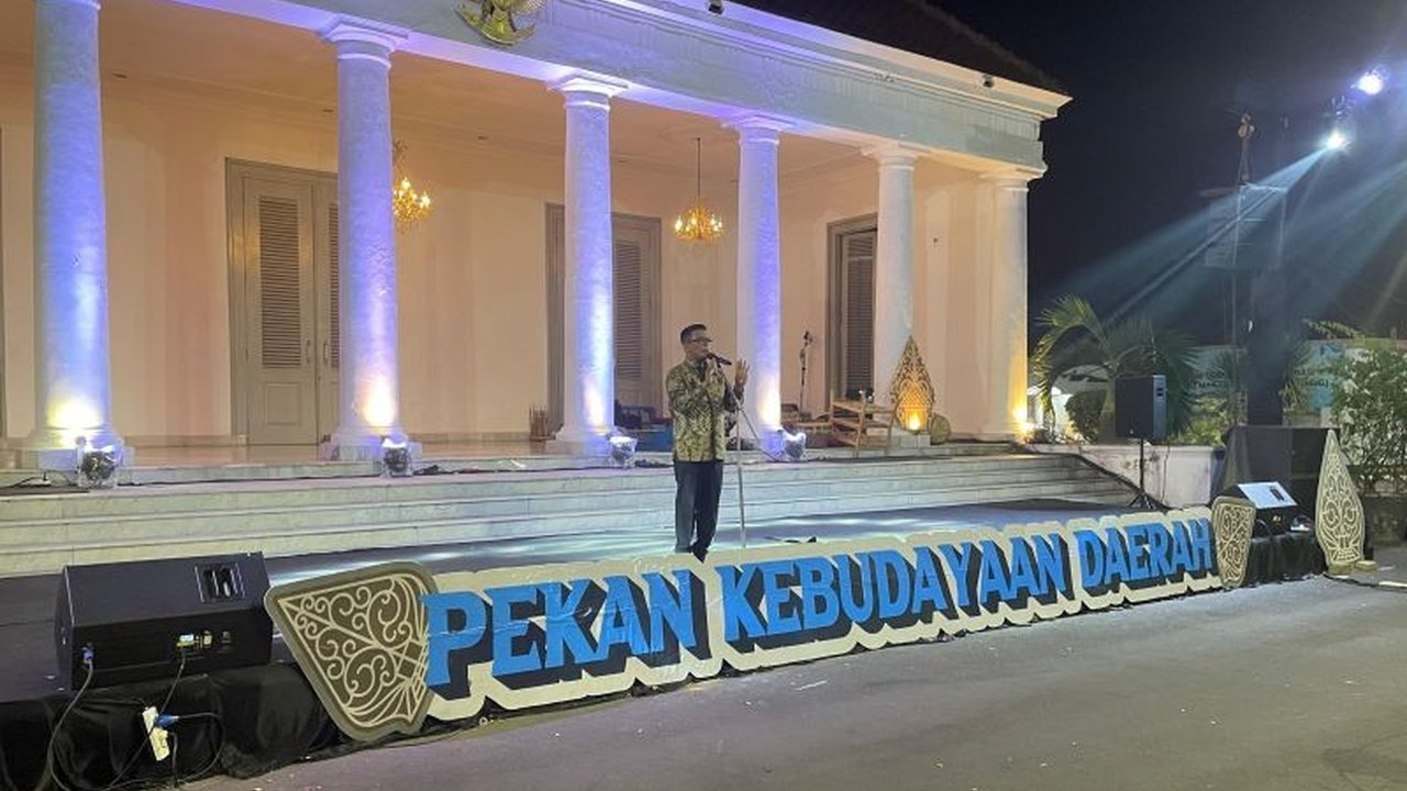 Gubernur Banten Andra Soni mengajak seluruh elemen masyarakat bersinergi memperkuat Pemajuan Kebudayaan Banten. Pelestarian budaya bukan hanya tugas pemerintah, tapi warisan yang harus dijaga bersama!