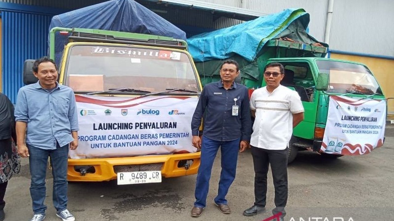 Pemerintah Kabupaten Batang memastikan stok beras aman hingga tujuh bulan ke depan berkat program SPHP Bulog. Masyarakat tak perlu cemas kekurangan bahan pangan.