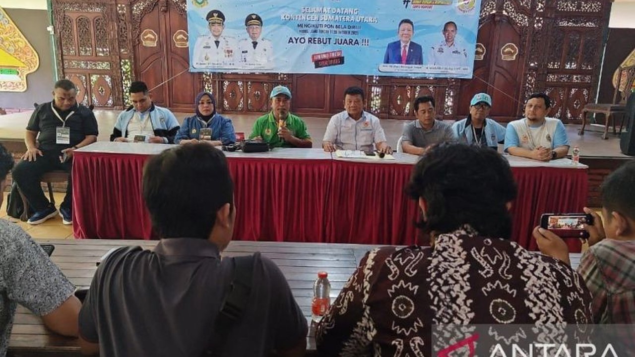 KONI Sumut mengajak warga perantauan dan media lokal di Kudus mendukung atletnya di PON Bela Diri Kudus 2025. Target 40 medali dan evaluasi menuju PON 2028 menjadi fokus utama.