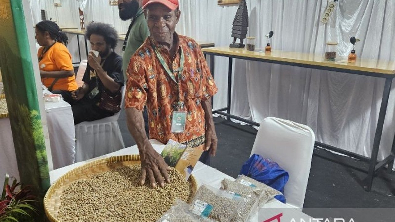 Pemerintah Provinsi Papua mendesak pelaku usaha ekspor untuk aktif berkoordinasi dengan instansi terkait guna memastikan kelancaran dan peningkatan kinerja Ekspor Papua.