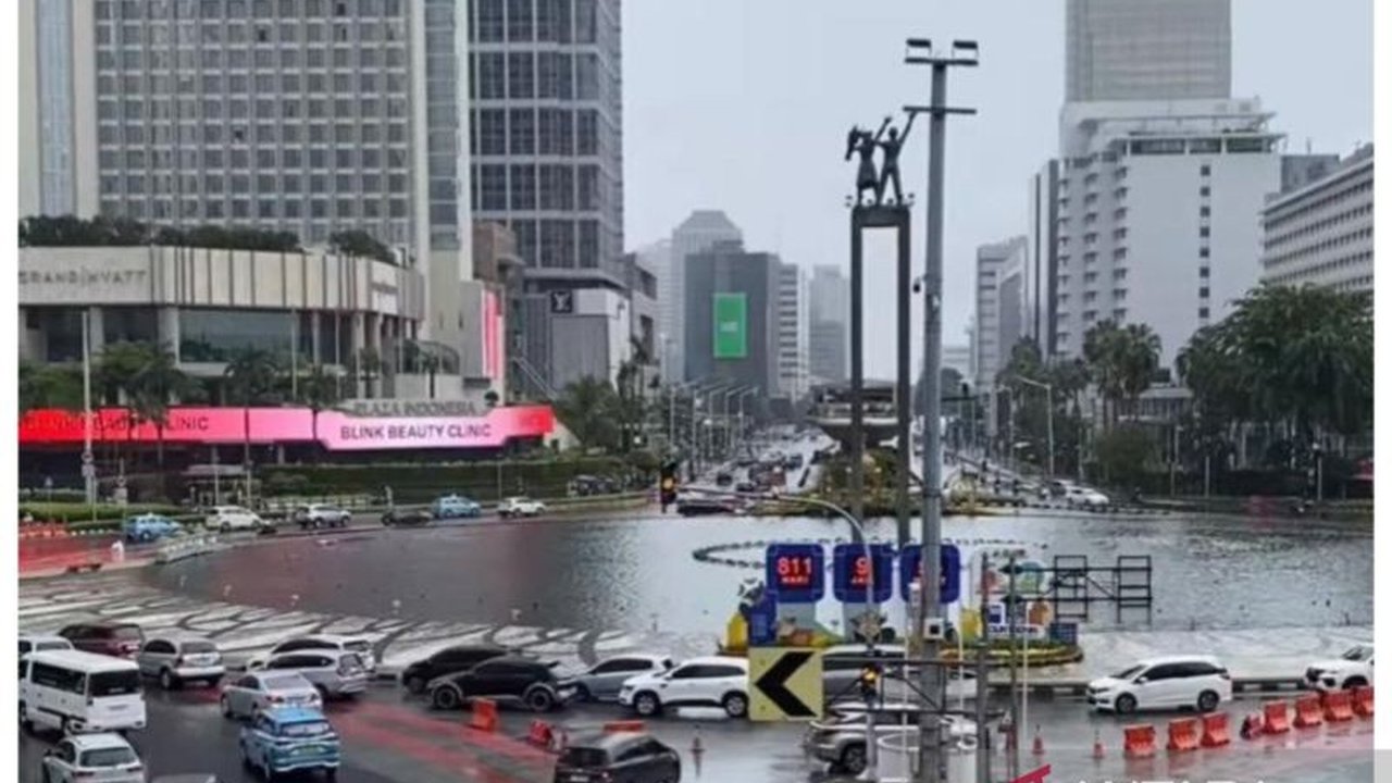 DPRD DKI Jakarta mendukung langkah Pemprov mencari Pendanaan Alternatif DKI Jakarta setelah pemangkasan DBH Rp15 triliun. Bagaimana strategi Pemprov agar pembangunan tetap berjalan?