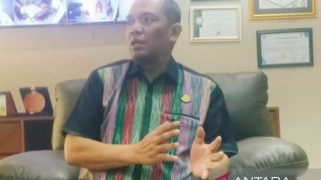 Kejaksaan Negeri Tapanuli Utara telah memeriksa 76 saksi terkait dugaan korupsi proyek LPJU senilai Rp14 miliar yang bersumber dari dana PEN 2020, namun belum ada penetapan tersangka.