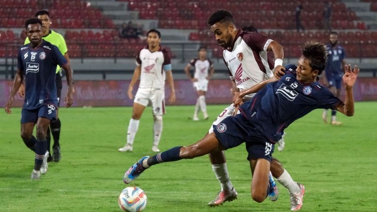 Pelatih interim Ahmad Amiruddin mengungkapkan perkembangan signifikan PSM Makassar jelang laga kontra Arema FC, menandai era baru tanpa Tavares. Akankah ini jadi momentum kebangkitan Juku Eja?