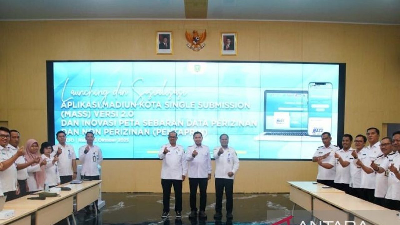 Pemerintah Kota Madiun meluncurkan MASS 2.0 dan PENTAPPRIN untuk mempermudah perizinan Madiun, mengintegrasikan layanan dan menampilkan peta sebaran usaha. Ingin tahu dampaknya?