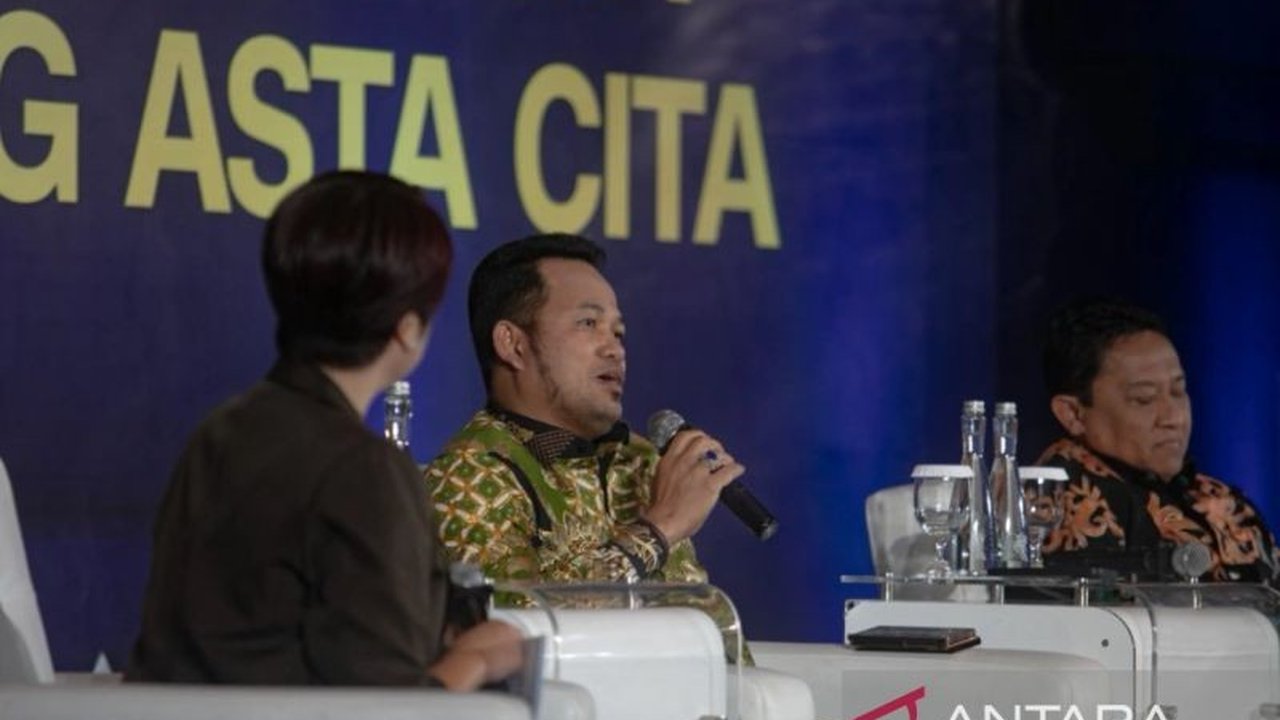 Gubernur Kaltim tegaskan komitmen daerahnya sebagai pusat kemandirian energi nasional. Dengan potensi migas, batu bara, dan CPO, Kaltim siap wujudkan swasembada energi nasional.