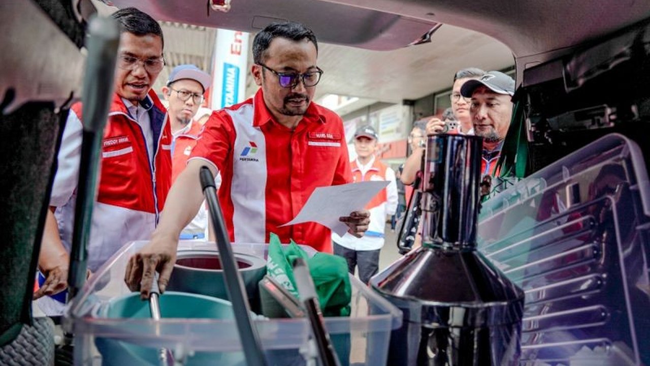 Pertamina Patra Niaga meluncurkan Tim Serv-Q untuk memastikan kualitas layanan di seluruh SPBU. Penasaran bagaimana tim ini bekerja menjaga kenyamanan dan standar mutu?