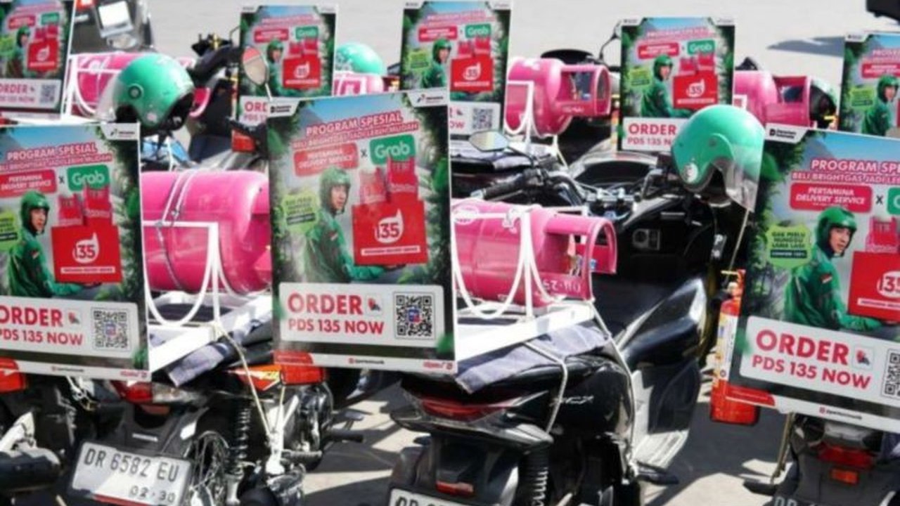 Pertamina Patra Niaga dan Grab berkolaborasi meluncurkan program digitalisasi distribusi elpiji di NTB. Inovasi ini bertujuan mempermudah masyarakat, khususnya ASN, dalam mendapatkan Bright Gas non-subsidi.