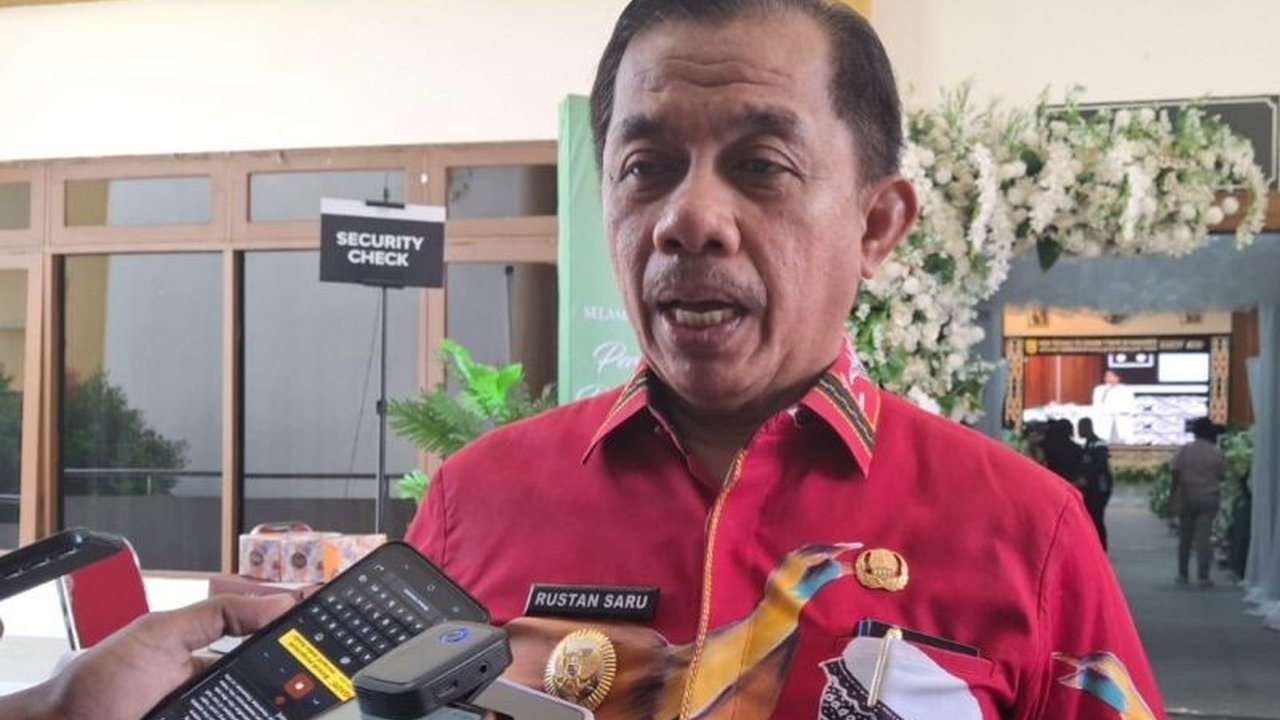 Pemkot Jayapura mengimbau warga tingkatkan kewaspadaan menghadapi curah hujan tinggi Jayapura yang diprediksi BMKG hingga Desember 2025, berpotensi banjir dan longsor. Simak langkah antisipasinya!