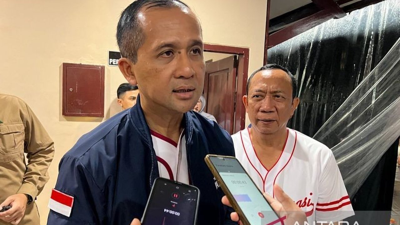 Menteri Transmigrasi mengajak investor China untuk berkolaborasi dalam pengembangan industri Investasi Durian Transmigrasi, memanfaatkan potensi lahan subur dan tenaga kerja Indonesia demi memenuhi kebutuhan pasar durian China yang masif.
