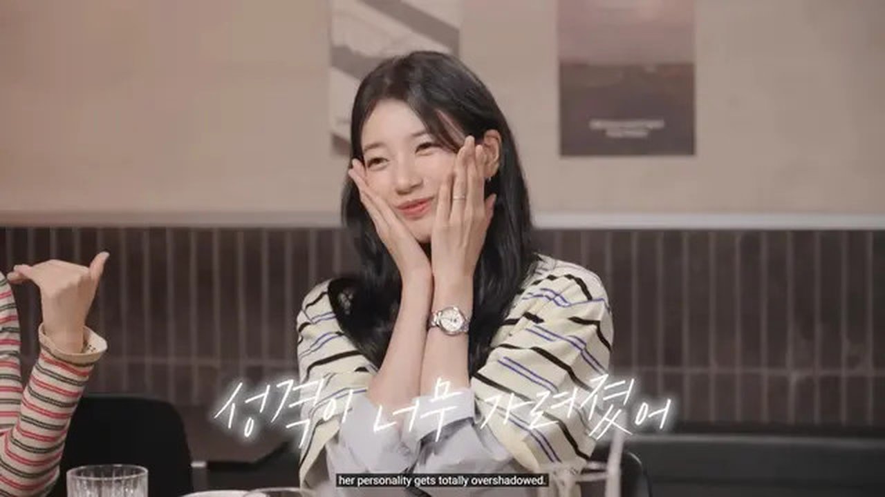 Suzy di video kanal YouTube milik Hyeri yang diunggah 3 Oktober 2025. (dok. Screenshot YouTube/)