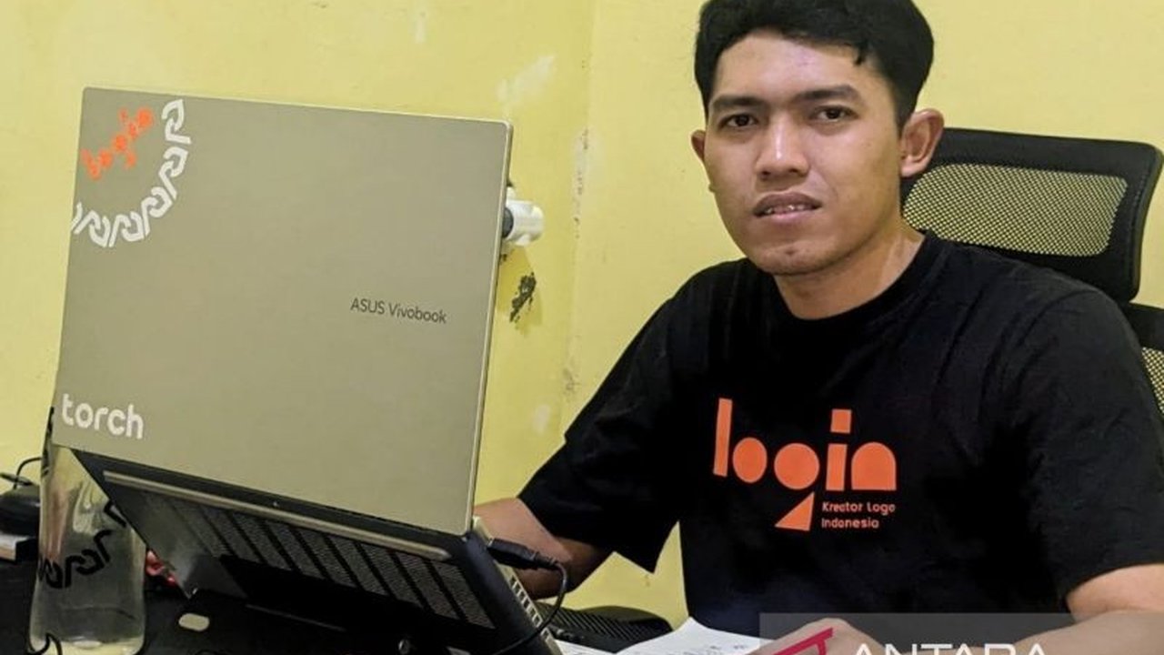 Diyan, seorang santri dari Kediri, berhasil merajut mimpinya menjadi desainer logo Sekolah Garuda yang kini digunakan nasional. Simak kisah inspiratifnya!