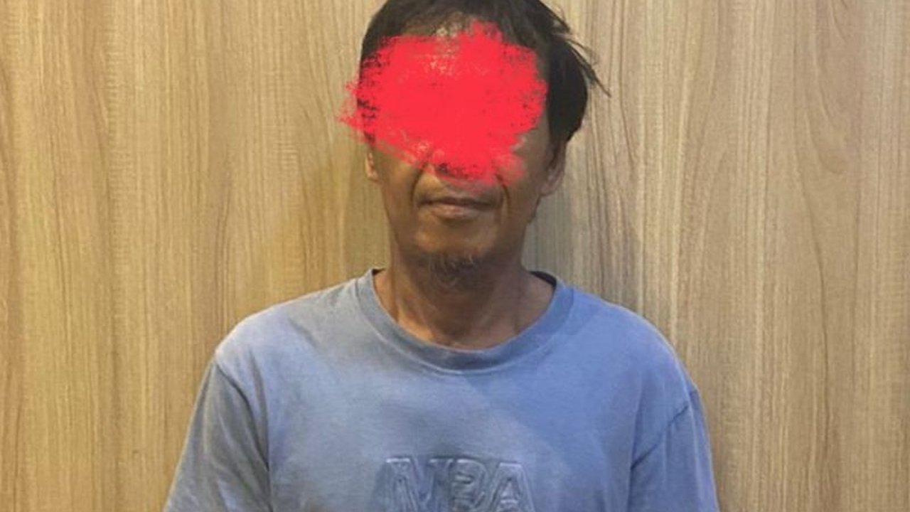 Polres Metro Jakarta Utara berhasil menangkap K (55), pelaku pencabulan anak berusia 7 tahun di Sunter Jakut. Terungkap, pelaku memanfaatkan momen saat korban sakit.