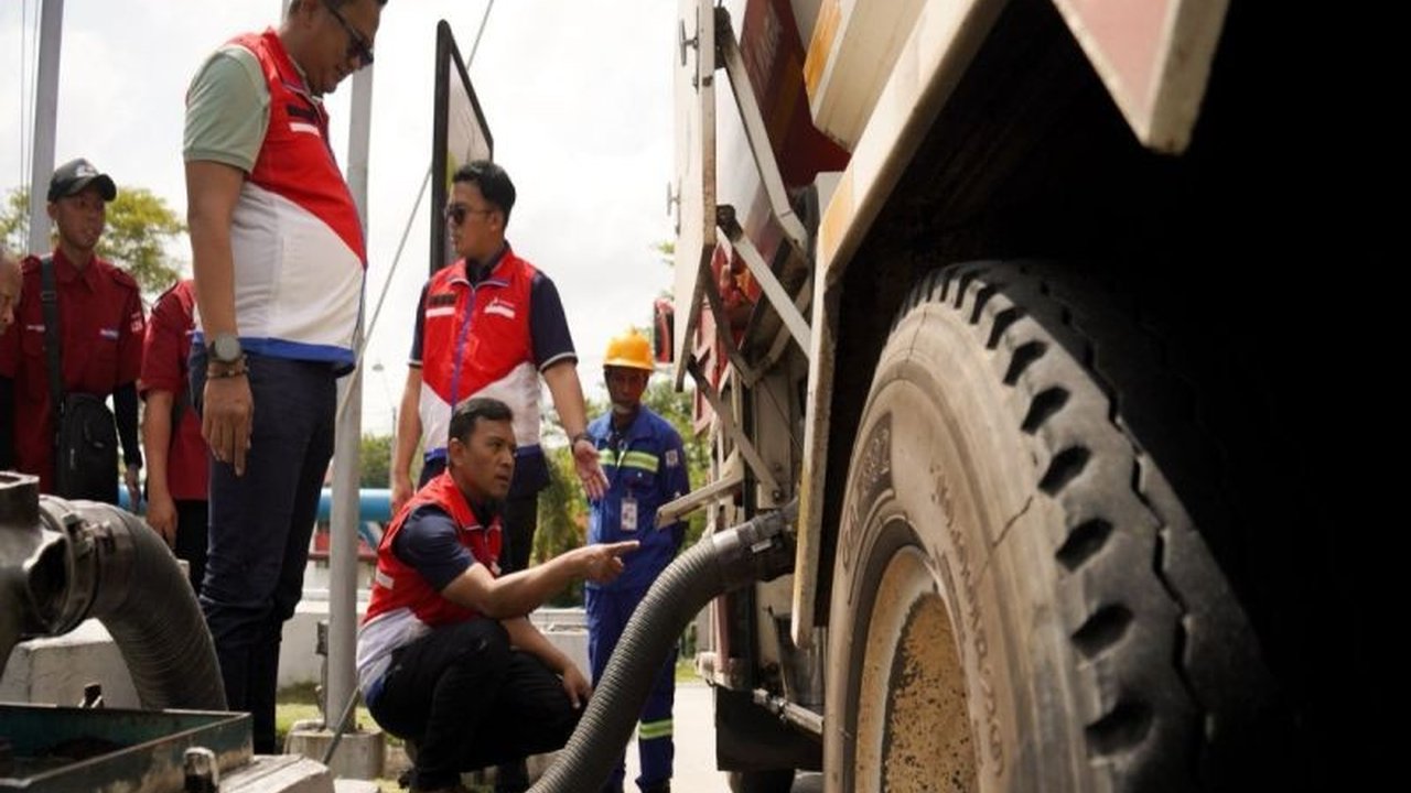 Pertamina gencar lakukan Sidak SPBU Pertamina Palangka Raya untuk memastikan standar pelayanan prima, mulai dari kualitas BBM hingga transaksi digital. Apa saja yang diperiksa?