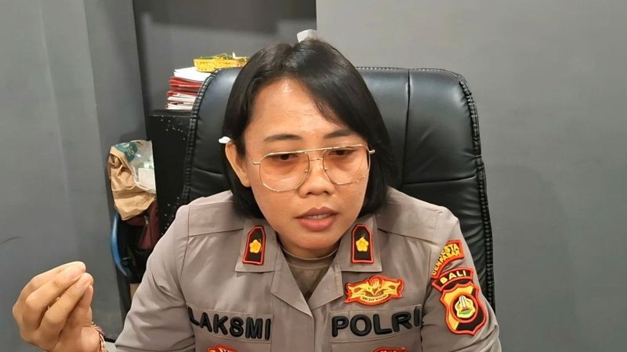 Polisi terus menyelidiki kasus Kematian Mahasiswa Udayana berinisial TAS yang jatuh dari lantai empat gedung FISIP. 19 saksi telah diperiksa, mengungkap kepribadian korban yang cerdas.