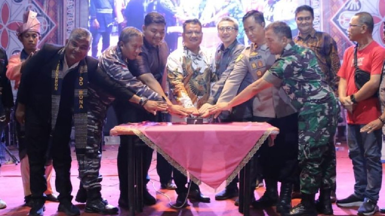 Pemerintah Kabupaten Asahan mencatat **Transaksi UMKM PSBD Asahan** ke-6 mencapai Rp9 miliar. Angka fantastis ini menunjukkan dampak positif terhadap perekonomian lokal.