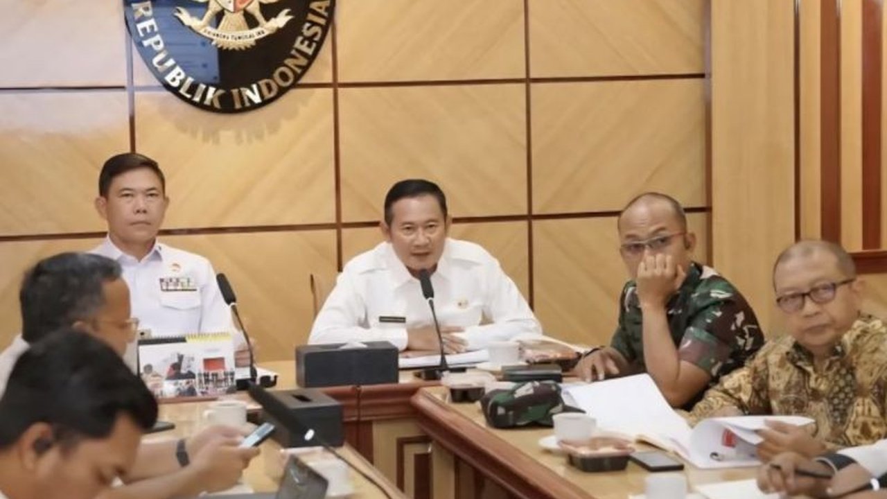 Pemkab Lamongan berjuang agar Pelabuhan Tanjung Pakis ditetapkan sebagai pintu karantina nasional, langkah strategis untuk memperkuat ekonomi dan logistik Jawa Timur.
