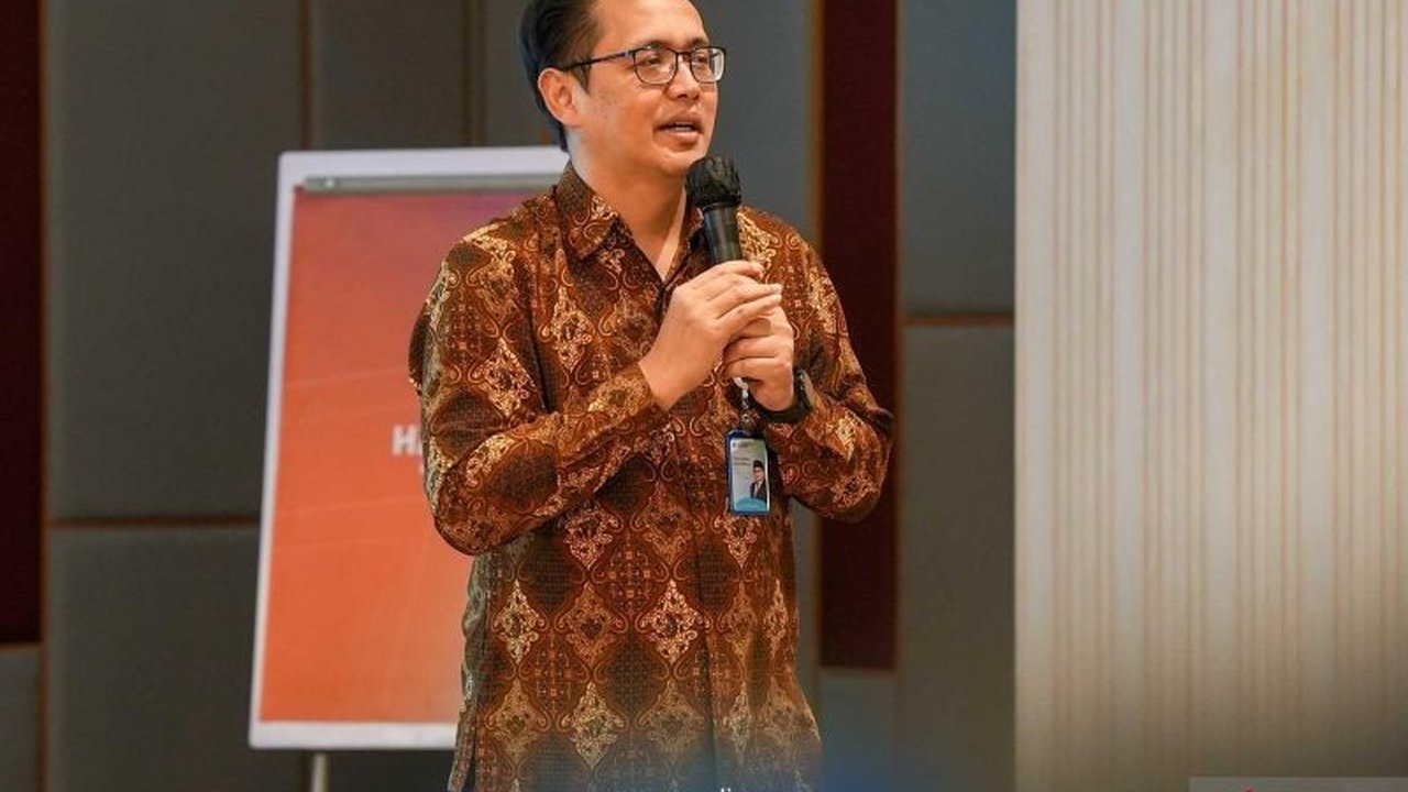 Kementerian Pendidikan Tinggi, Sains, dan Teknologi (Kemdiktisaintek) mengucurkan dana fantastis Rp30 miliar untuk penguatan riset daerah lewat Program Kolaborasi Sosial Membangun Masyarakat (Kosabangsa). Ingin tahu bagaimana dana ini akan membawa dampak.