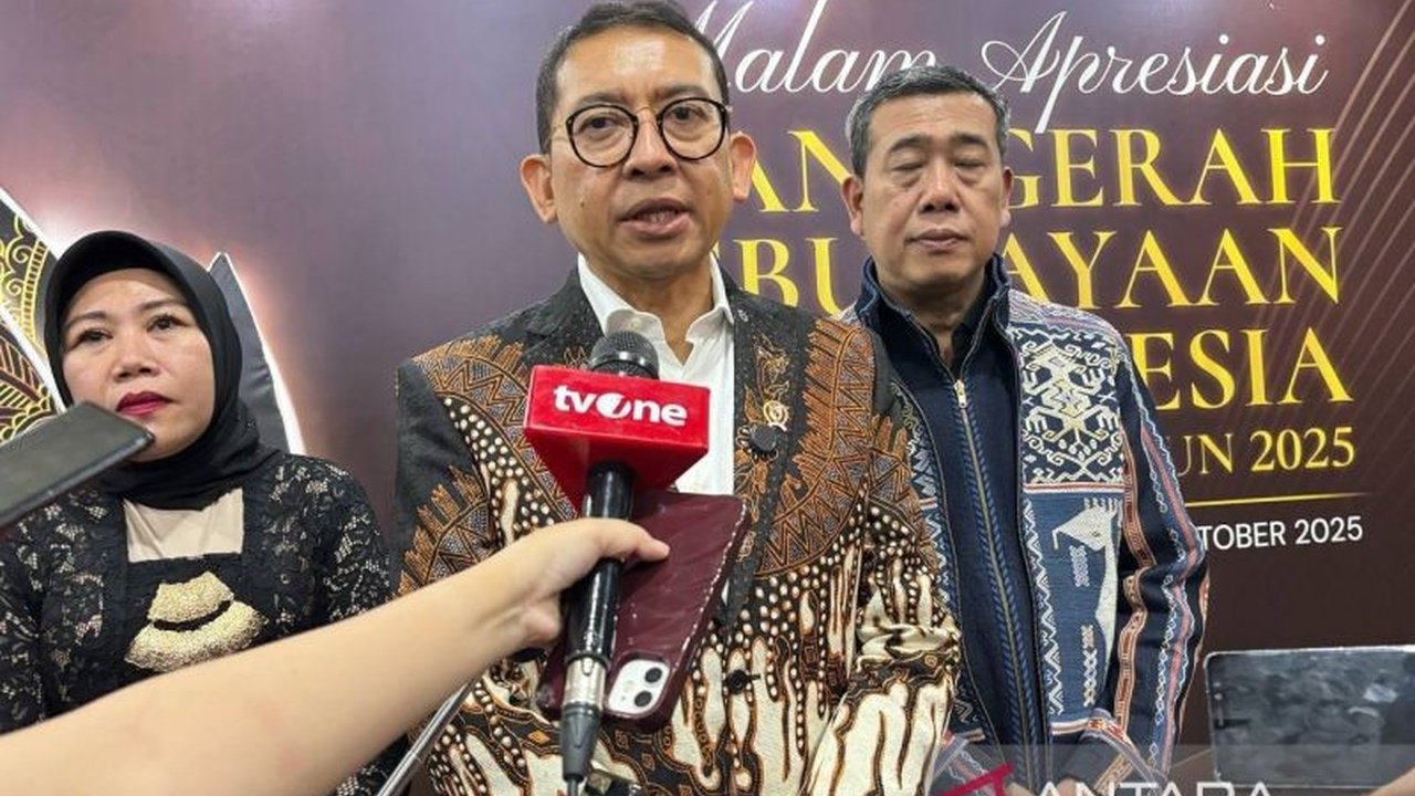 Menteri Kebudayaan Fadli Zon fokus pada Revitalisasi Cagar Budaya Jambi, menargetkan museum di Kawasan Candi Muaro Jambi tuntas tahun ini, dan berpotensi menjadi daya tarik wisata global.