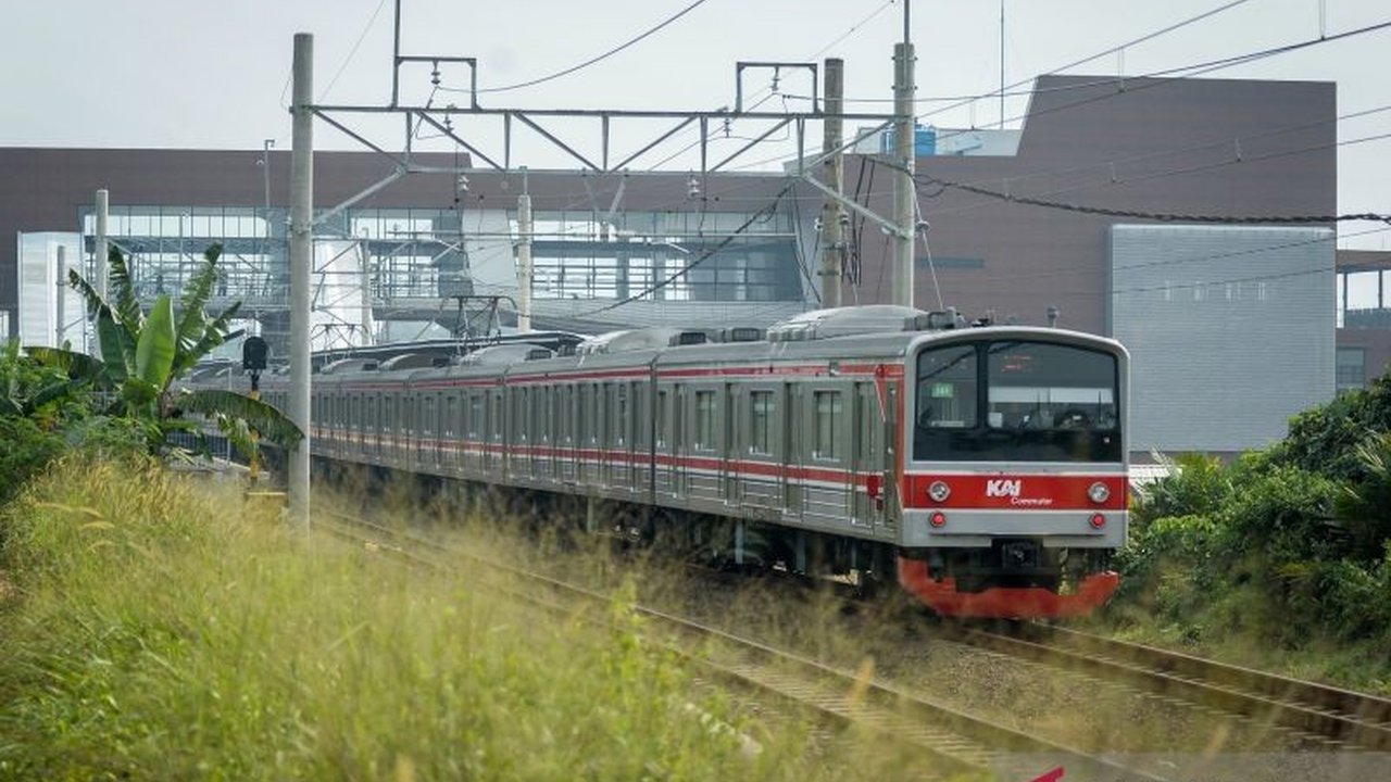 Kementerian Perhubungan dan Pemprov Banten berkolaborasi untuk meningkatkan sistem persinyalan KRL Rangkasbitung-Merak. Proyek peningkatan sinyal KRL ini akan mempercepat dan memperbanyak frekuensi perjalanan, dari 10 menit menjadi hanya 4-5 menit sekali.