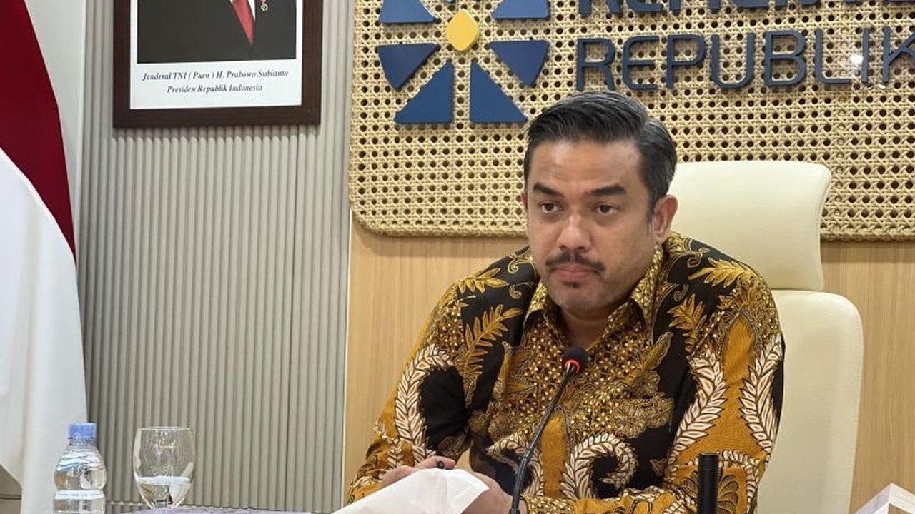 Menteri UMKM Maman Abdurrahman mensyaratkan Usaha Menengah Angel Investor Tambang untuk membina UMKM di wilayah konsesi, demi pemerataan ekonomi dan pertumbuhan lokal.
