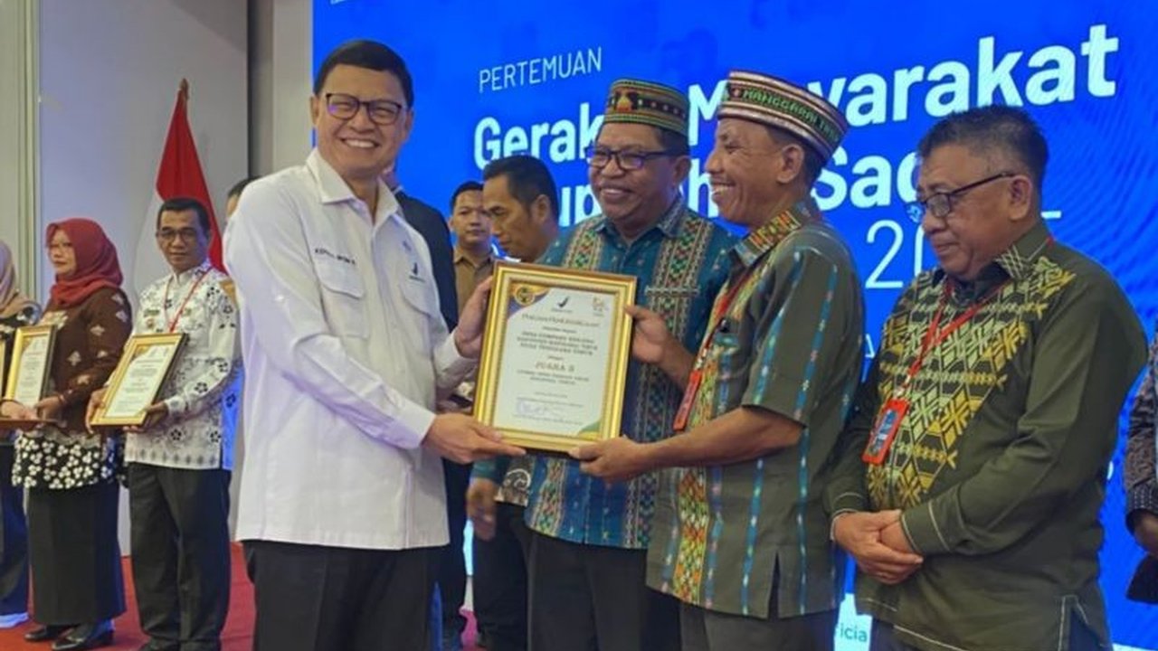 Desa Ndejing di Manggarai Timur, NTT, berhasil meraih juara satu Lomba Desa Pangan Aman Tingkat Nasional, membuktikan komitmen masyarakat dalam menyediakan pangan sehat dan aman.