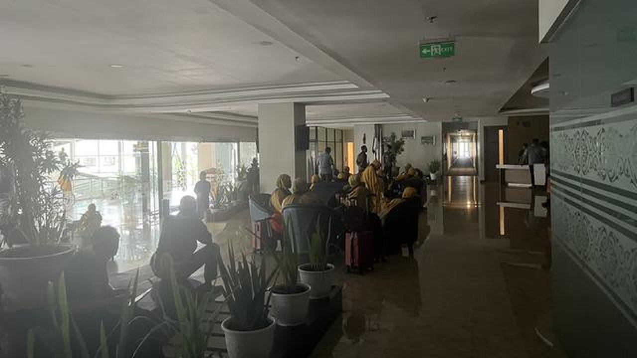 Hotel Anara Bandara Kualanamu, Deli Serdang, Sumatera Utara (Sumut) mengalami listrik padam. (Liputan6.com/Muhammad Radityo Priyasmoro)