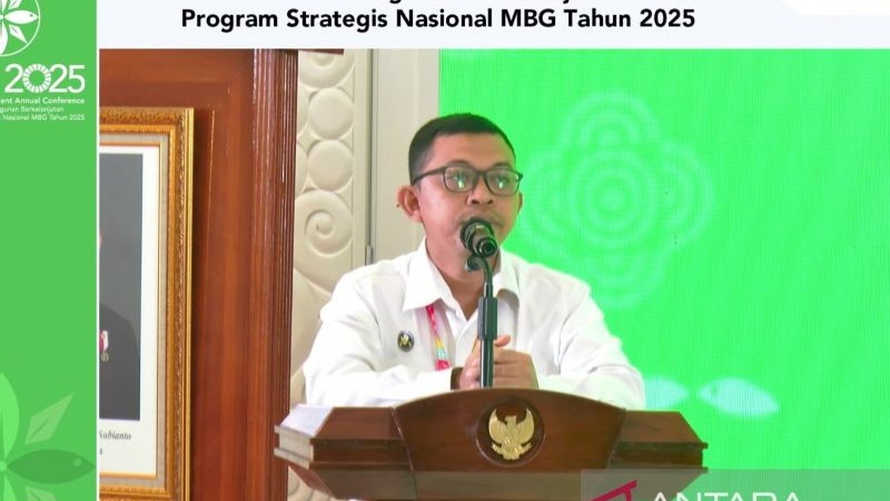 Program Makan Bergizi Gratis (MBG) disebut sebagai strategi krusial pemerintah untuk mengatasi jebakan negara berpendapatan menengah, sekaligus membangun SDM unggul. Bagaimana MBG menggerakkan ekonomi lokal?