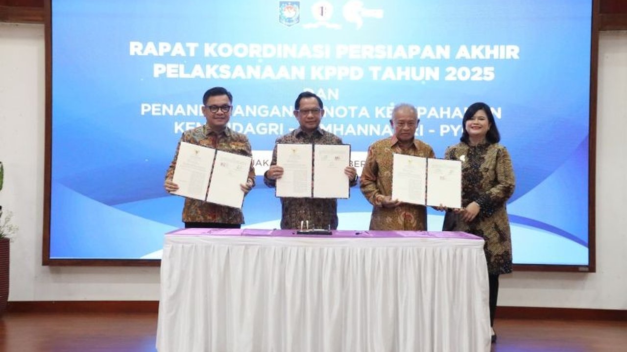 Kemendagri, Lemhannas, dan PYC bersinergi dalam program Peningkatan Kompetensi Kepala Daerah 2025, termasuk studi banding ke Singapura. Siapkah pemimpin daerah Anda?