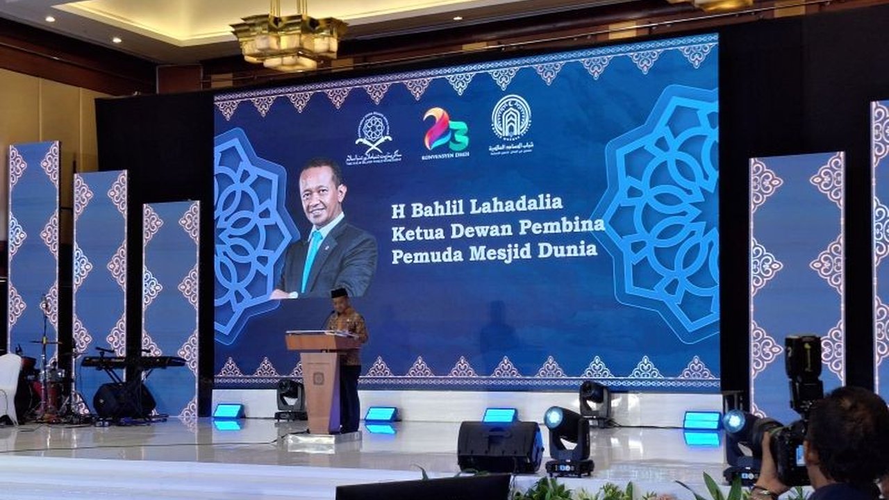 Ketua Dewan Pembina Pemuda Masjid Dunia, Bahlil Lahadalia, mendorong Pemuda Masjid untuk tidak hanya menjadi tempat ibadah, tetapi juga pusat gerakan ekonomi, politik, dan ilmu pengetahuan, membangkitkan peran strategisnya.
