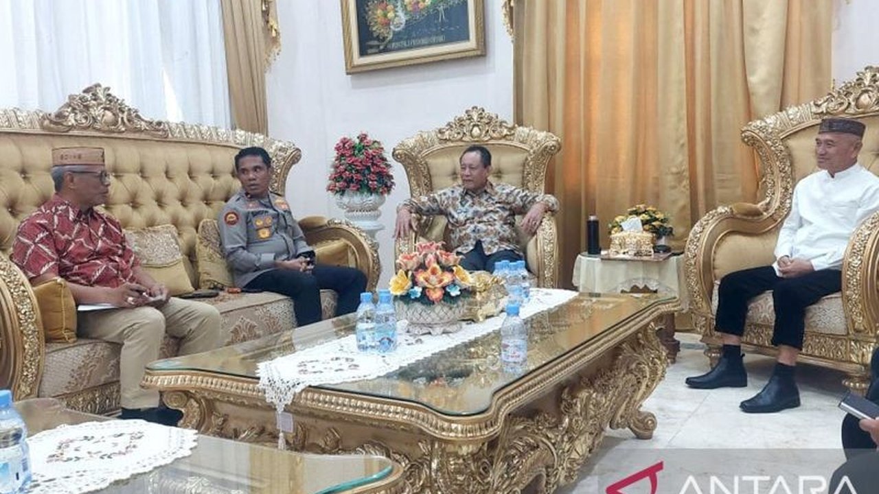 Pemerintah Provinsi Gorontalo bergerak cepat menuntaskan Penyelesaian Tali Asih Penambang Pohuwato yang tersisa 120 orang. Tim khusus dibentuk, akankah masalah lama ini segera berakhir?