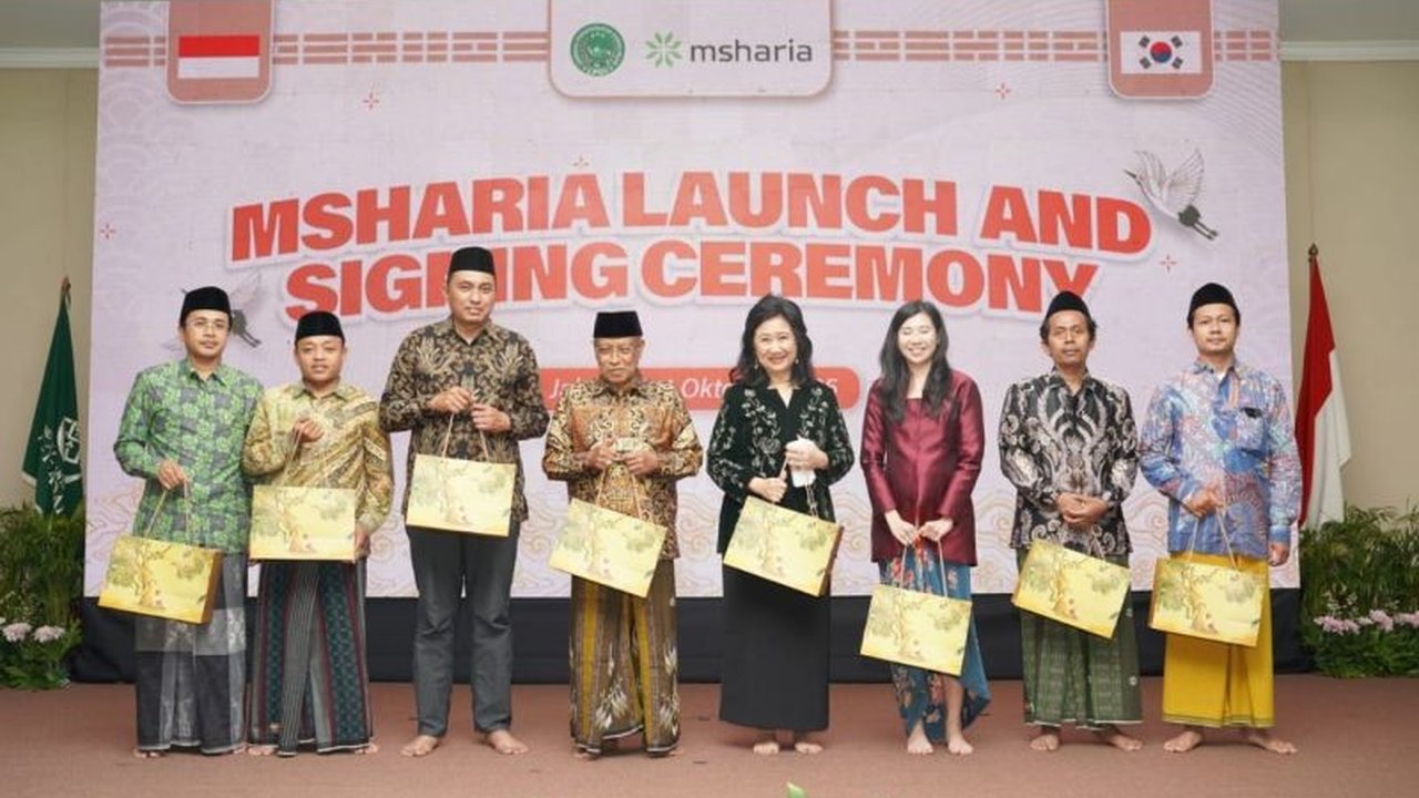 Ketua Umum LPOI, Said Aqil Siroj, mendesak santri untuk Kuasai Teknologi Digital agar tidak tertinggal. Apa saja langkah strategis yang didorong LPOI untuk para santri?