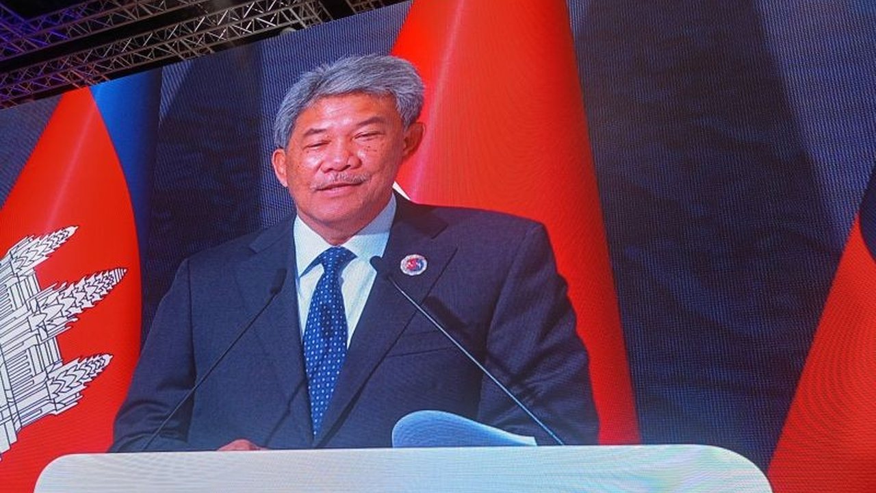 Menteri Luar Negeri Malaysia menegaskan Netralitas ASEAN adalah mercusuar global di tengah ketidakpastian geopolitik. Simak bagaimana kawasan ini menjaga stabilitas dan menarik investasi.