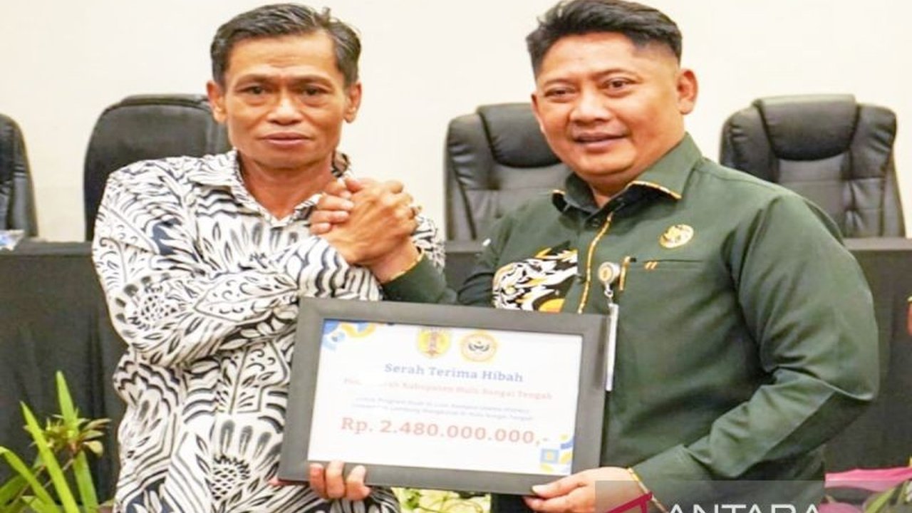 Universitas Lambung Mangkurat (ULM) menerima hibah fantastis Rp2,48 miliar untuk membuka Program Studi di Luar Kampus Utama (PSDKU) di Hulu Sungai Tengah (HST). Inisiatif ULM Buka PSDKU HST ini akan membawa pendidikan tinggi berkualitas lebih dekat ke mas