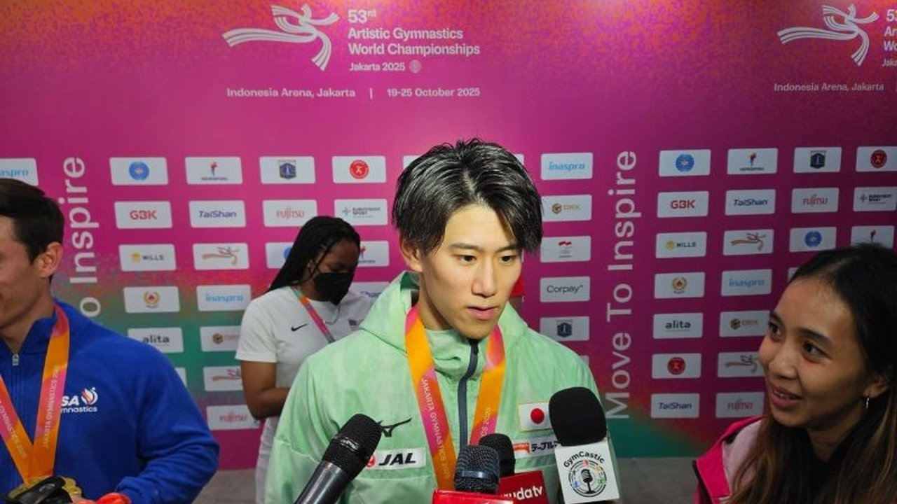 Pesenam Jepang Daiki Hashimoto, peraih emas all-around tiga kali berturut-turut, menyatakan belum puas dengan dua medali yang didapatnya di Kejuaraan Dunia Senam Artistik 2025.