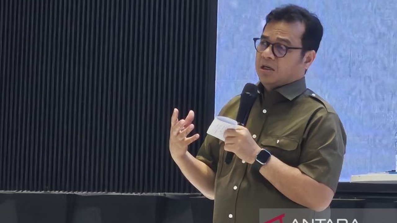 Kementerian Komunikasi dan Digital (Kemkomdigi) mengajak masyarakat kembangkan pola **berpikir kritis** agar bijak manfaatkan kecerdasan buatan (AI). Ini penting agar teknologi tidak memperbudak manusia. Bagaimana caranya?