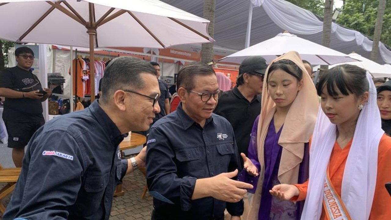 Gubernur DKI Jakarta Pramono Anung mengaku gelisah karena proyek monorel Jakarta tak kunjung rampung sejak 2002. Ia bertekad tuntaskan proyek mangkrak ini.