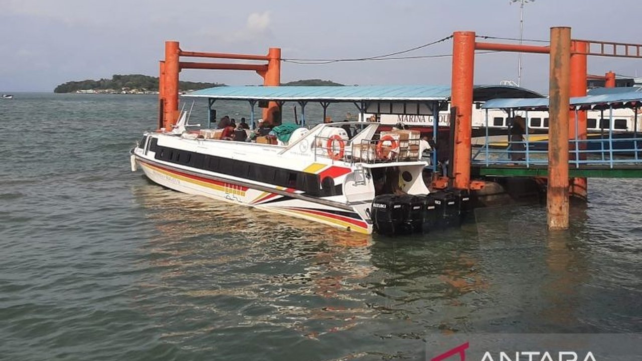 Polres Karimun, Kepri, mengeluarkan peringatan serius mengenai **waspada cuaca ekstrem** setelah insiden kapal tenggelam yang mengakibatkan satu ABK hilang. Apa saja imbauan pentingnya?