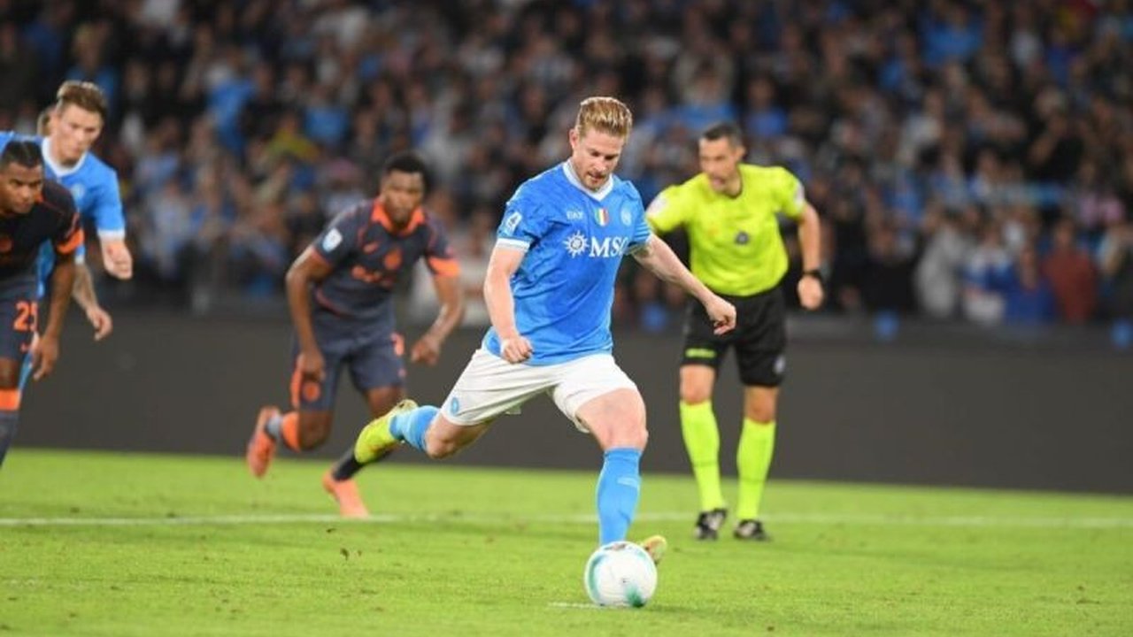 Napoli kembali ke puncak klasemen Serie A setelah menundukkan Inter Milan 3-1, dengan gol pembuka dari Kevin De Bruyne. Akankah mereka mempertahankan dominasi?