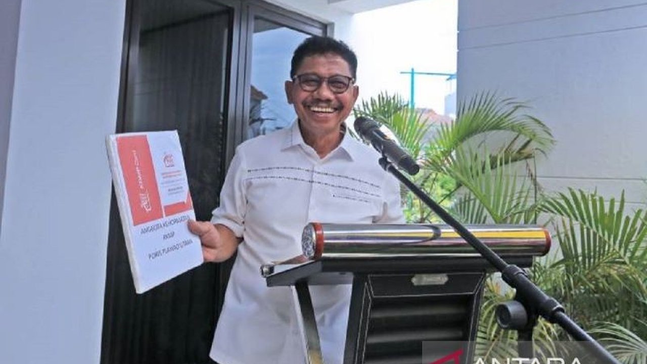 Wali Kota Tangerang Sachrudin menegaskan peran penting Koperasi Kelurahan Merah Putih dalam memberdayakan pelaku usaha kecil dan menumbuhkan ekonomi lokal. Simak dampaknya!