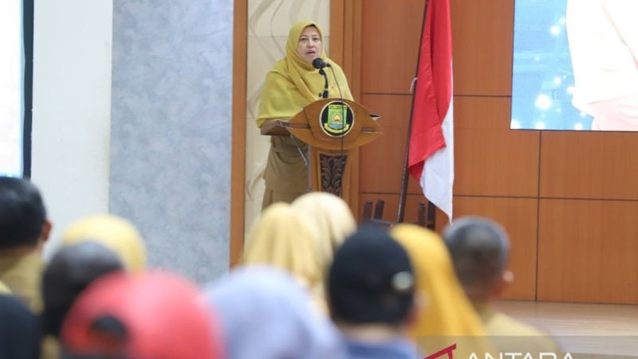 Diskominfo Kota Tangerang mengimbau masyarakat untuk waspada link phising yang marak beredar, terutama modus 'akun diblokir', demi melindungi data pribadi dari kejahatan siber.