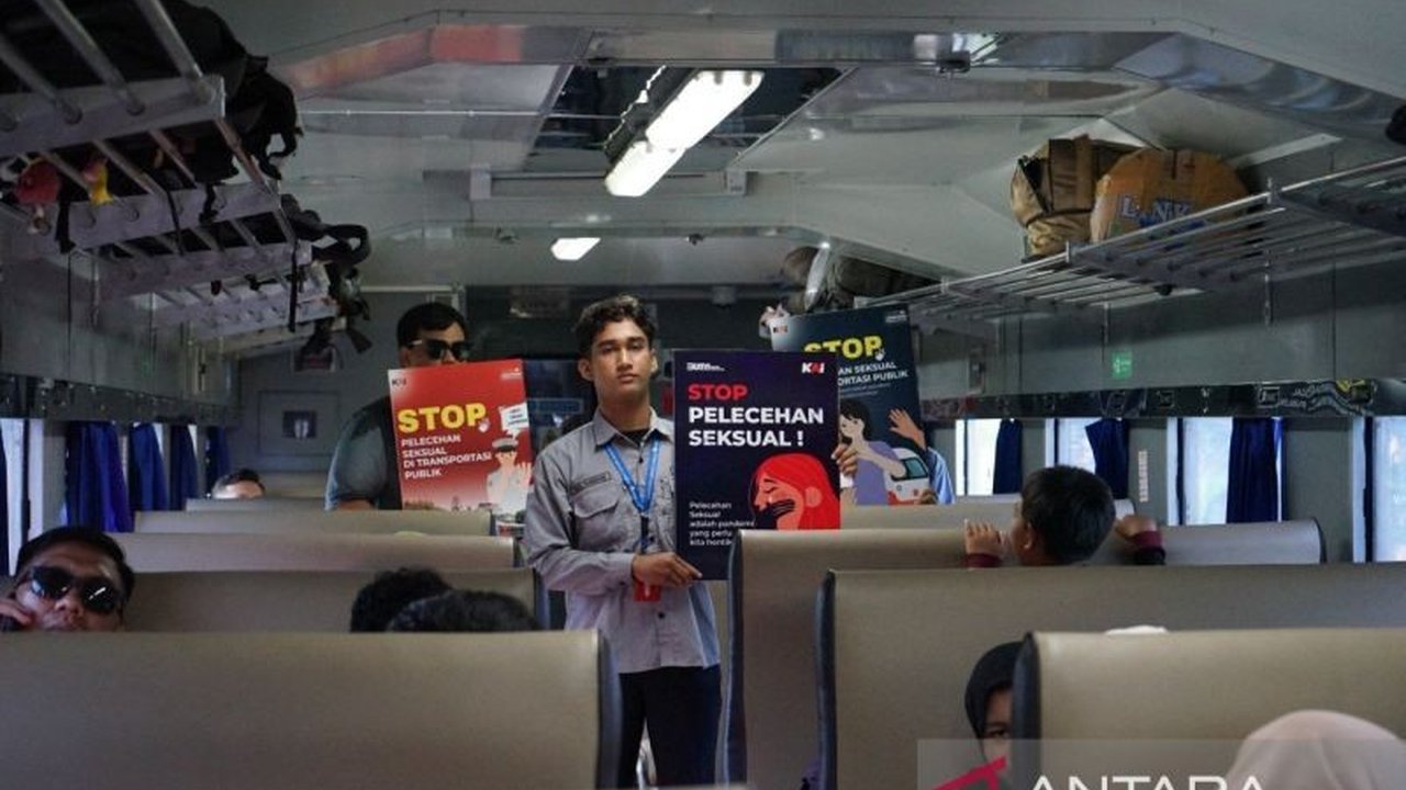KAI Sumut gencar sosialisasi anti pelecehan seksual di kereta api, khususnya KA Putri Deli, demi menciptakan lingkungan aman dan nyaman bagi penumpang. Simak inovasi KAI untuk perlindungan perempuan!