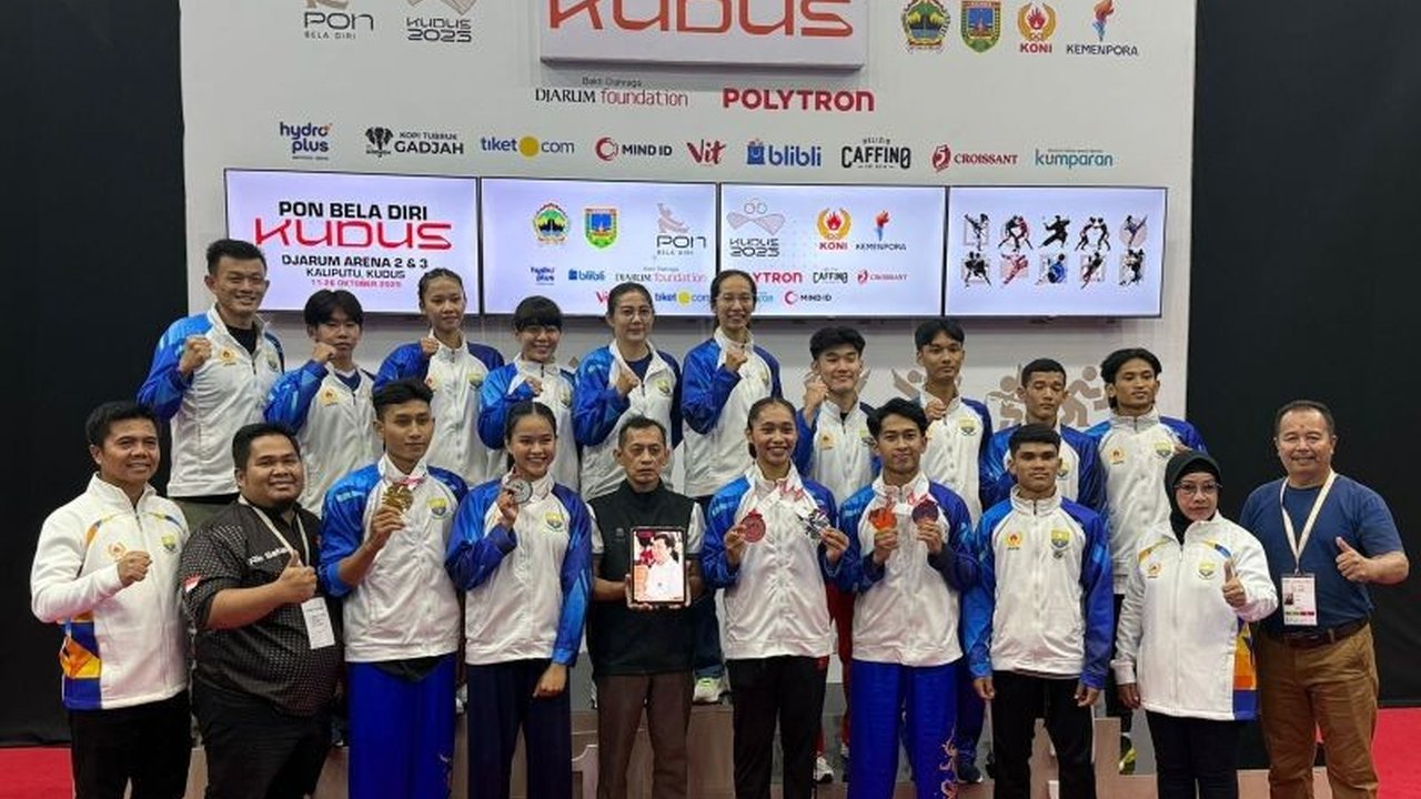 Jambi berhasil meraih medali emas perdananya dari cabang olahraga Wushu di PON Bela Diri 2025 berkat duet Candika Nugraha dan Maulana Ahmad, mengakhiri penantian panjang.