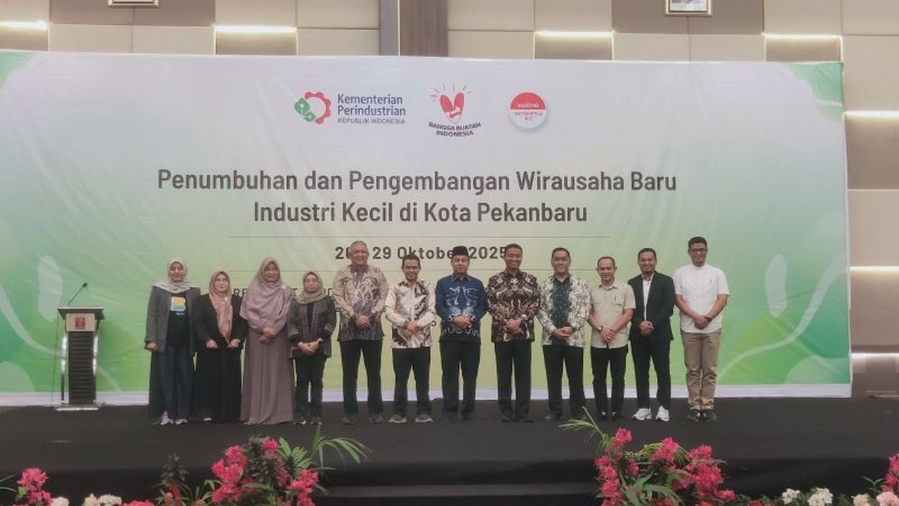 Kementerian Perindustrian menggelar **Pelatihan Wirausaha Baru Kemenperin** untuk 360 peserta di Pekanbaru, Riau, demi menciptakan IKM berdaya saing global. Simak detail programnya!
