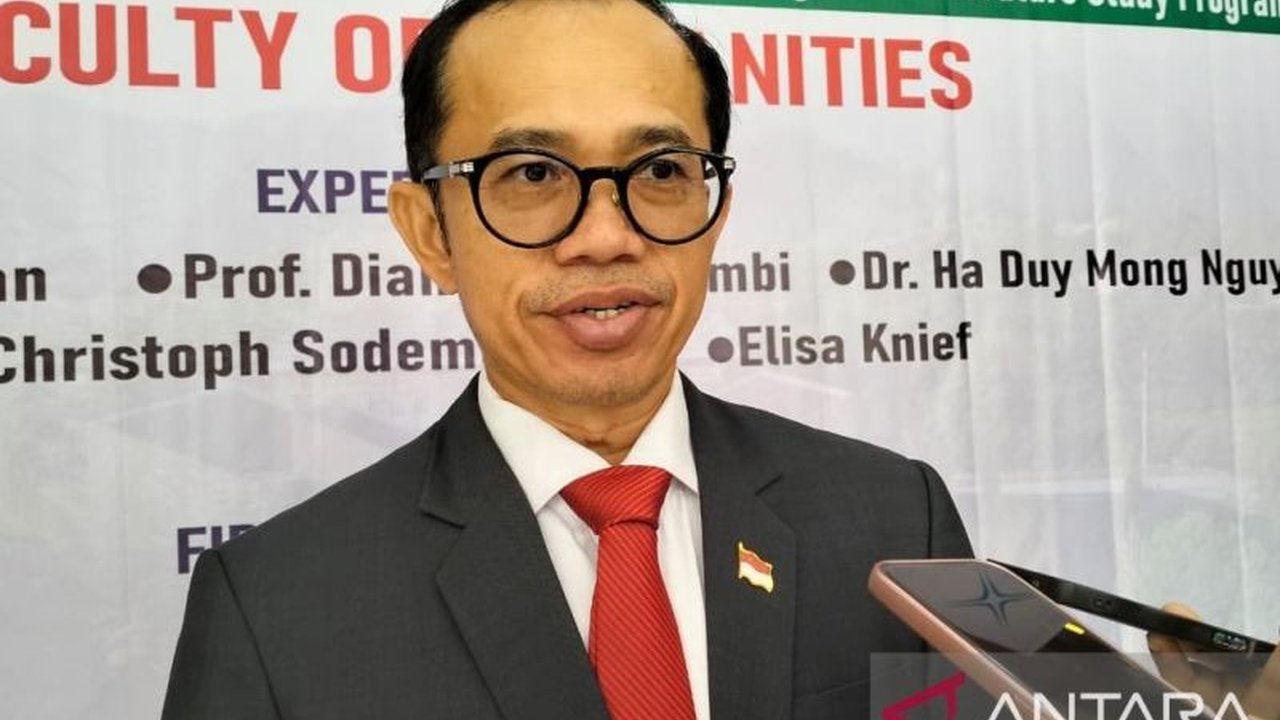 Universitas Andalas (Unand) menjadi tuan rumah Kongres DSA-Indonesia, berkomitmen mendorong kolaborasi riset pembangunan berkelanjutan kawasan tropis demi SDGs. Simak peran pentingnya!