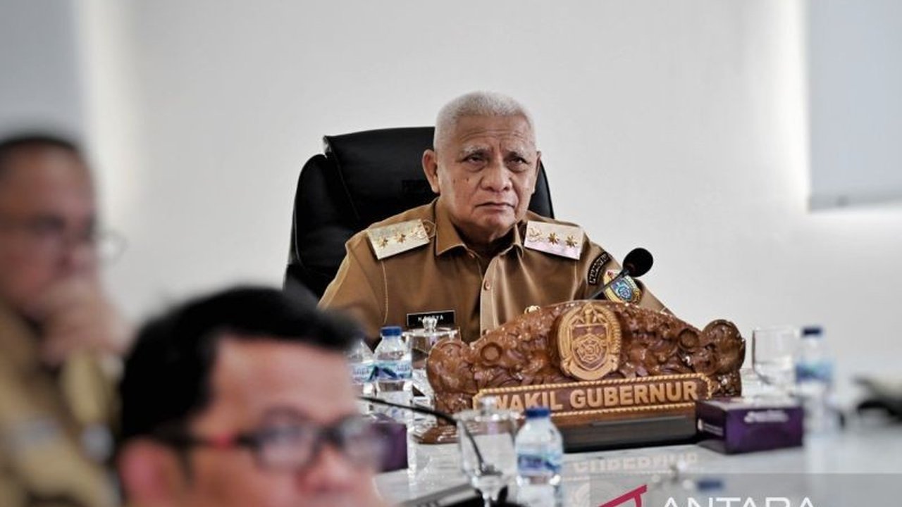 Pemerintah Provinsi Sumatera Utara gencar menyiapkan Koperasi Merah Putih dengan melatih 12.000 pendamping dan 1.080 pengurus, menargetkan operasional penuh di seluruh desa dan kelurahan pada 2026. Bagaimana strategi ini akan mengubah perekonomian lokal?