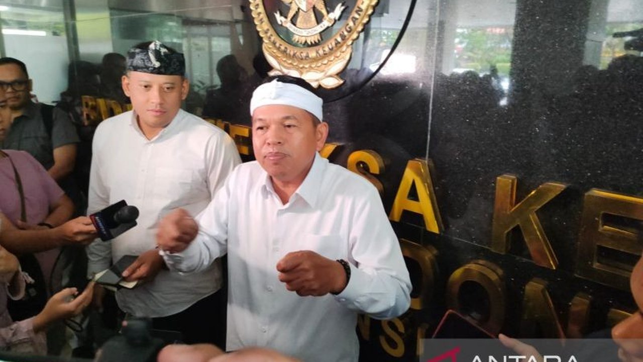 Gubernur Jawa Barat Dedi Mulyadi akan umumkan posisi kas daerah (RKUD) setiap hari melalui media sosial. Langkah ini mendorong transparansi anggaran, seperti saat ia menjabat Bupati Purwakarta.