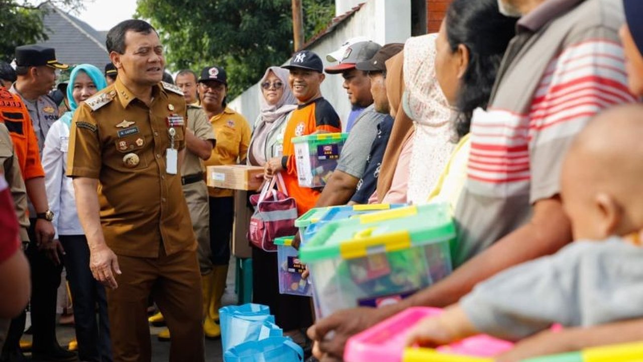 Pemprov Jateng serius tangani banjir dengan Modifikasi Cuaca Semarang. Akankah upaya ini efektif meredam hujan deras yang terus mengguyur wilayah tersebut?