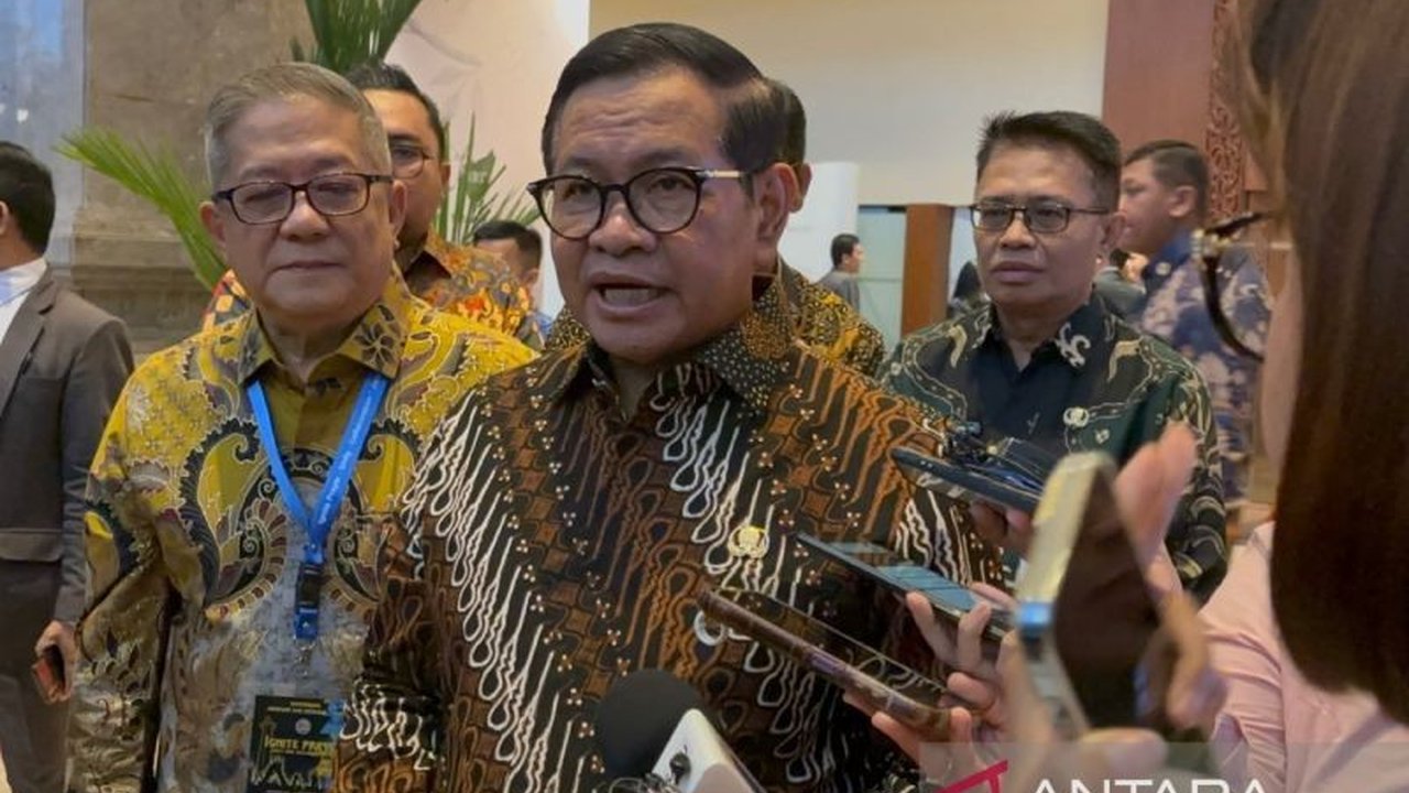 Gubernur DKI Jakarta Pramono Anung akan menggelar rapat terbatas khusus membahas Infrastruktur Jakarta Rusak, termasuk jalan beda tinggi yang membahayakan warga. Apa solusinya?