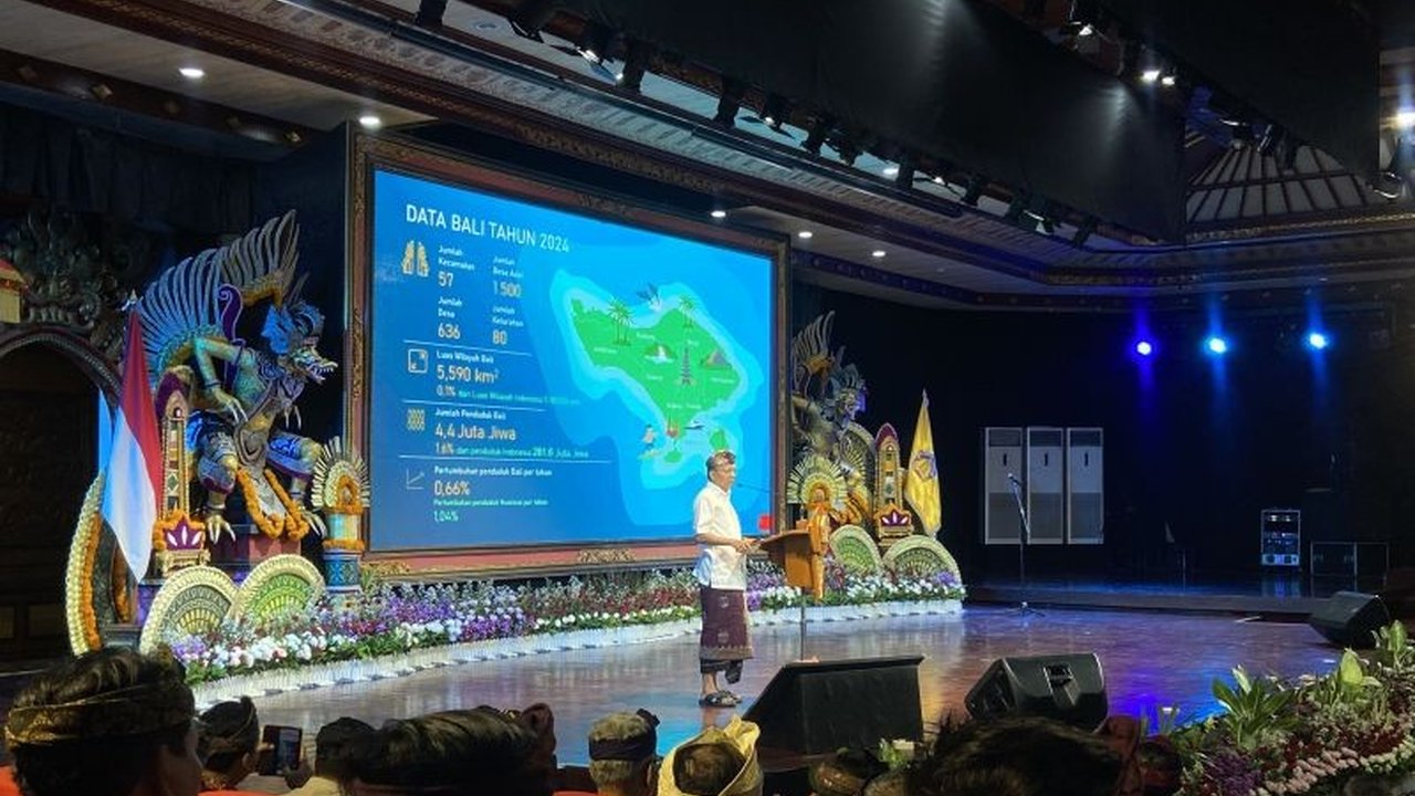 Gubernur Bali mengumumkan proyek PSEL Danantara Bali, pengolah sampah menjadi energi listrik, akan mulai konstruksi pada 2026 dan beroperasi 2028. Simak detail kesiapan Bali!